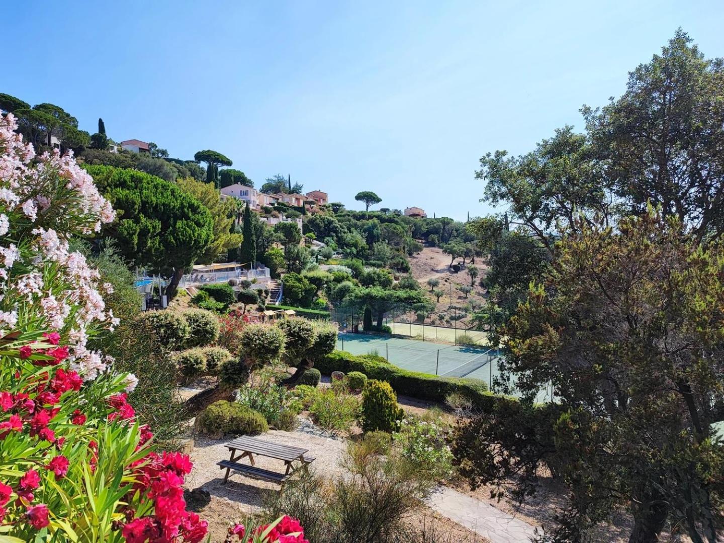 La Maison Collines De Guerrevieille Villa Sainte-Maxime Exterior photo